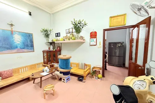 Nhà phố phong cách hiện đại, tối giản - Ánh sáng tự nhiên và không gian thoáng đạt.