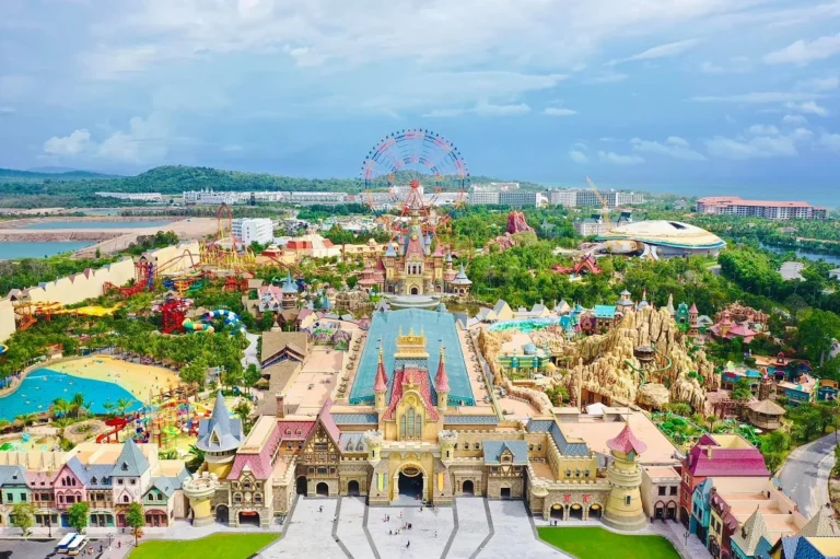 VinWonders Cần Giờ - Khu vui chơi giải trí 122ha rộng lớn nhất vùng