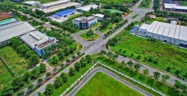 Đầu tư Bất động sản Khu Công nghiệp: Cơ hội và Rủi ro