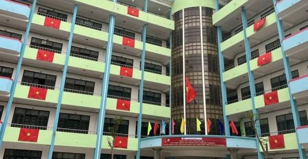 Ký túc xá Ngoại Ngữ ĐHQGHN: Địa điểm, Giá phòng 2025-2026 & So sánh với Thuê Trọ